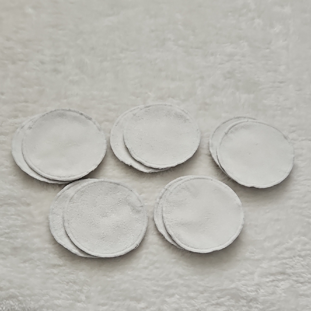Reusable/Washable Maternity Nursing Round Breast Pads (10) Absorbant